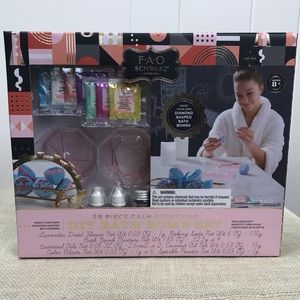 FAO Schwarz 25 Piece DIY Bath Bomb Soap Set for Kids NIB